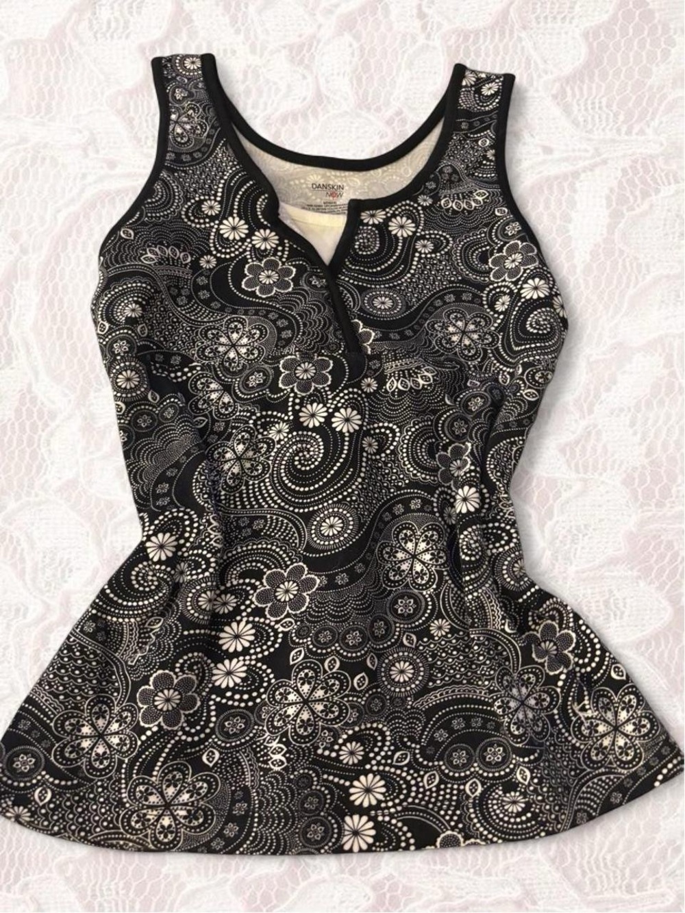 Danskin Now Black and White Paisley Floral Tank Top